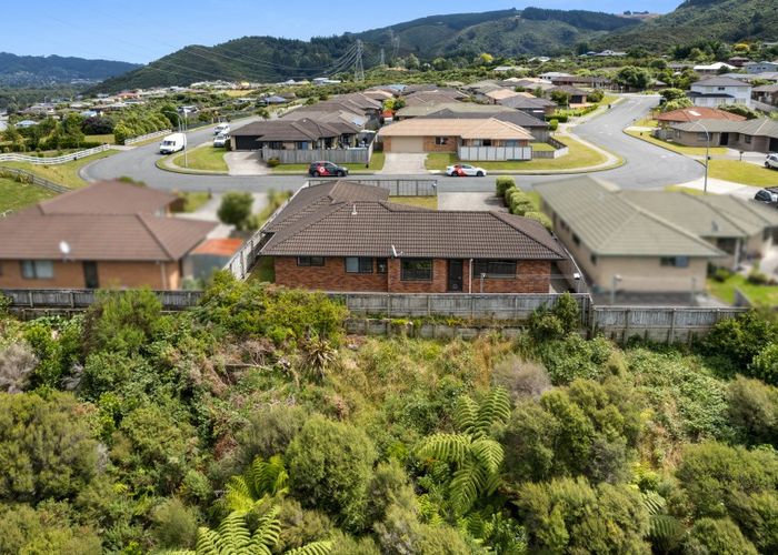  at 19 Percy Kinsman Crescent, Riverstone Terraces, Upper Hutt