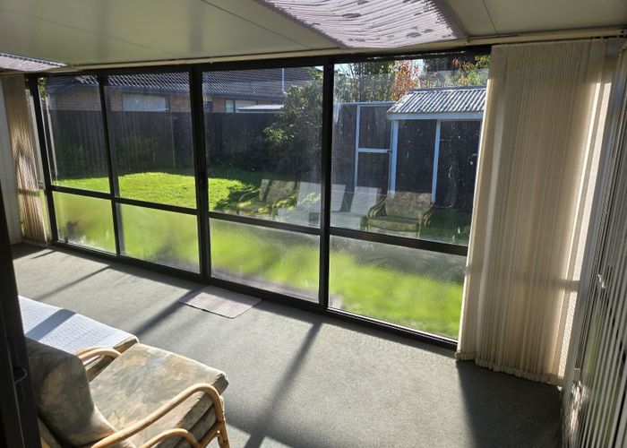  at 4 Amdale Avenue, Russley, Christchurch City, Canterbury