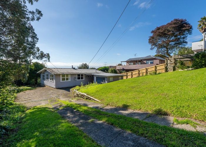  at 295 Glenfield Road, Glenfield, North Shore City, Auckland