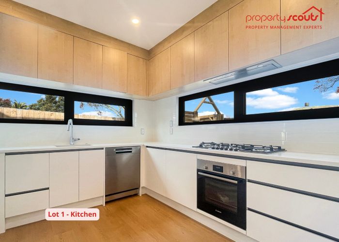  at 3/3 Farwood Drive, Henderson, Waitakere City, Auckland