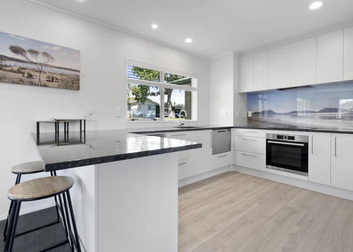  at 43 Crawford Avenue, Mangere Bridge, Auckland