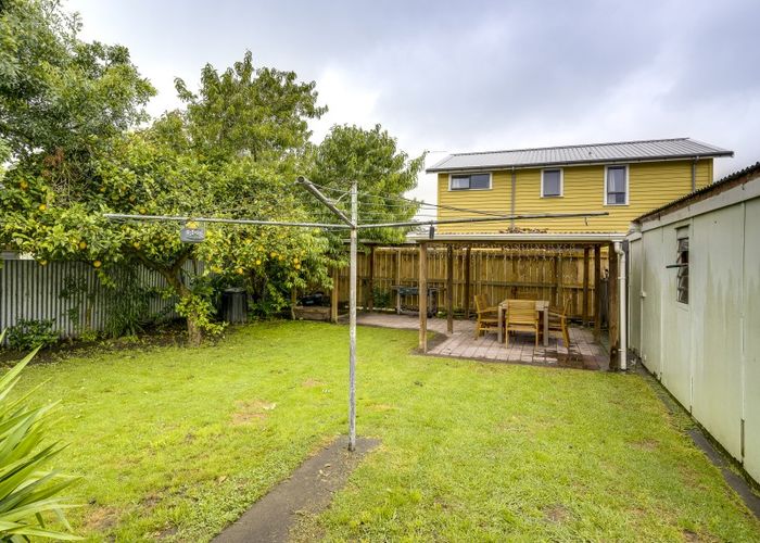 at 1103 Jellicoe Street, Mayfair, Hastings