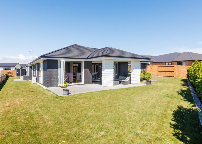  at 132 Johnstone Drive, Fitzherbert, Palmerston North