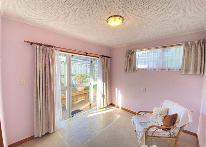  at 6 Avoca Road, Cockle Bay, Manukau City, Auckland