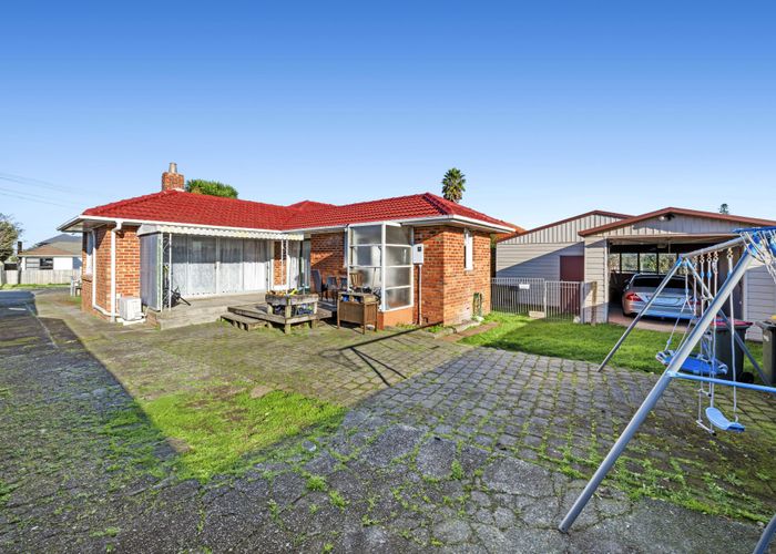  at 14 Oxford Road, Manurewa, Manukau City, Auckland