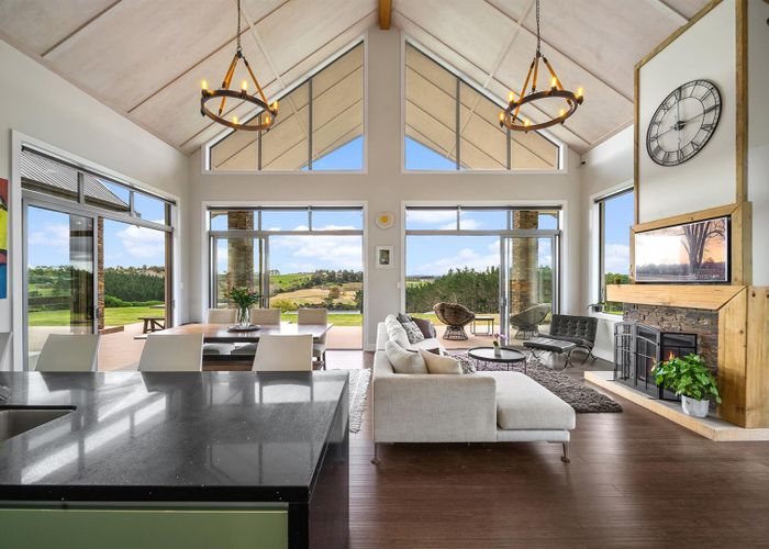  at 85 Spur Road, Stillwater, Silverdale