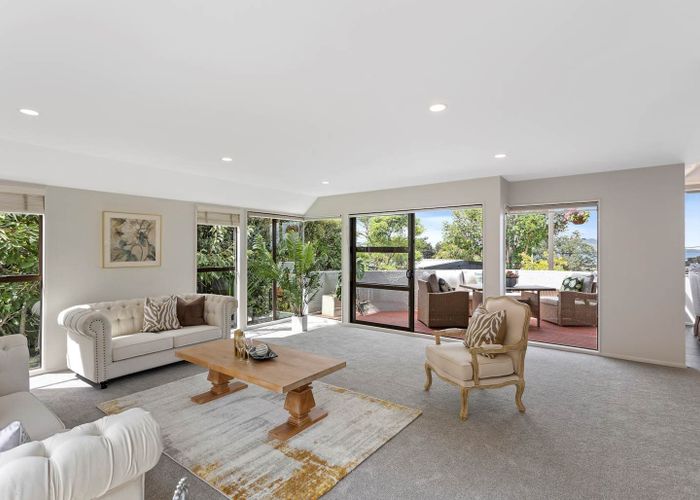  at 2/4 Prospect Terrace, Milford, Auckland
