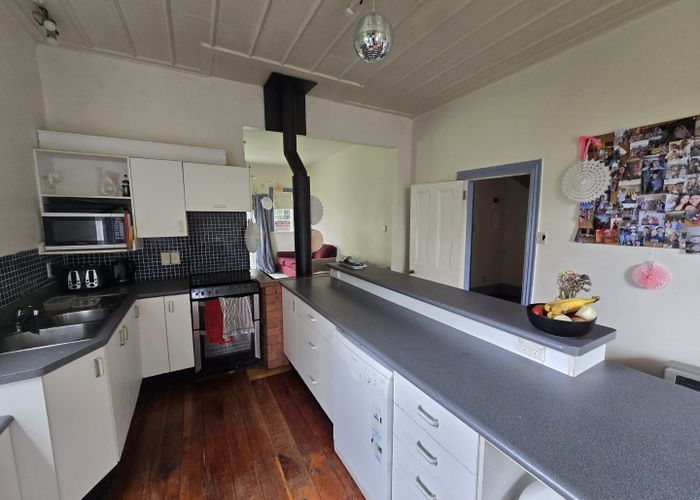  at 19 Devon Street, Aro Valley, Wellington