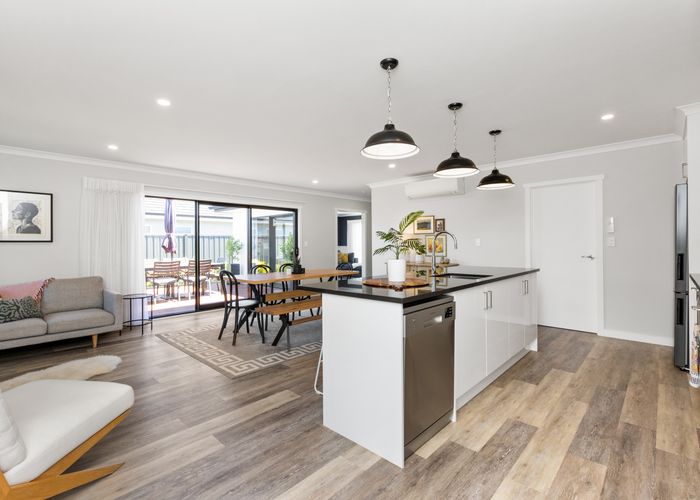  at 6 Arrow Place, Te Awa, Napier