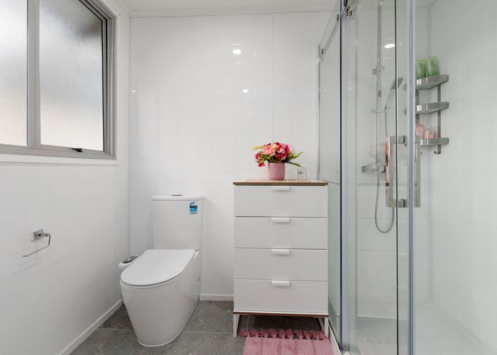  at 13 Grenadine Place, Unsworth Heights, Auckland