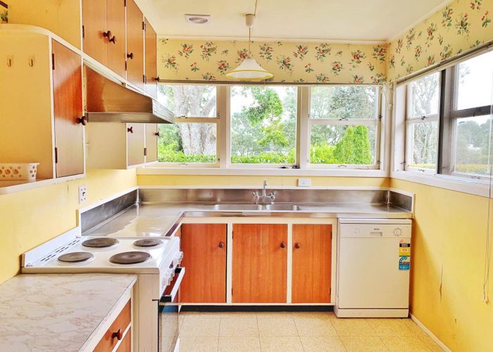  at 471 Glenfield Road, Glenfield, Auckland