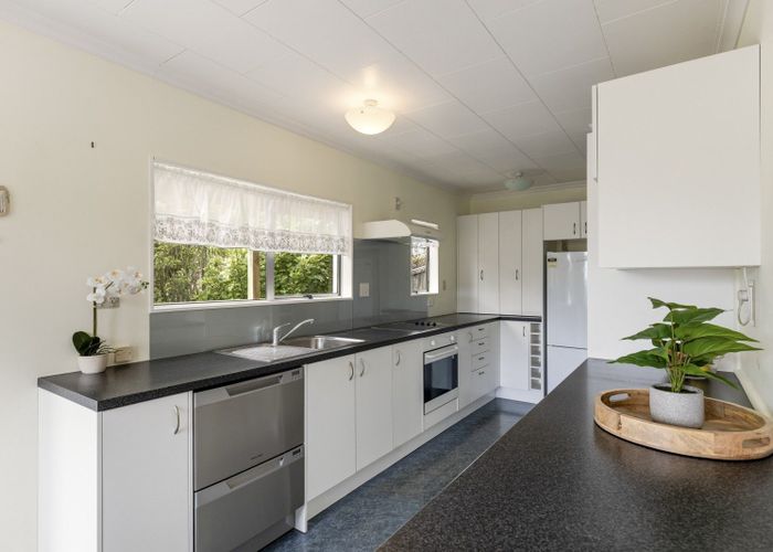  at 79 Queens Road, Glen Avon, New Plymouth, Taranaki