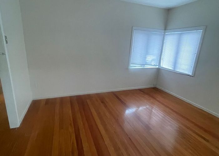  at 24 Brady Road, Otahuhu, Auckland