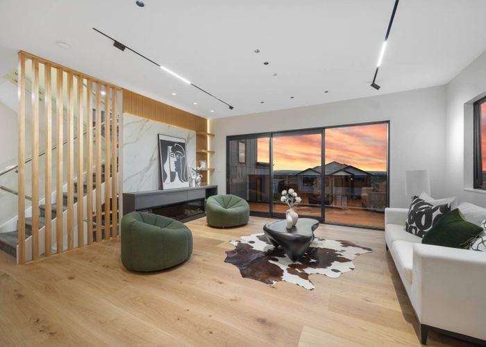  at 8 Mill Hill Close, Flat Bush, Manukau City, Auckland
