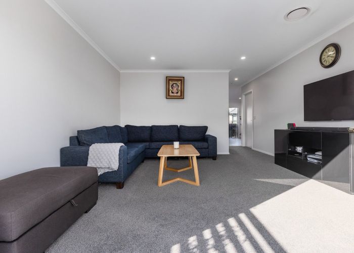  at 34 Bluff Road, Kenepuru, Porirua