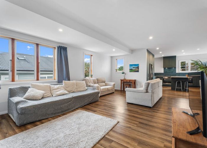  at 14 Bonnie Brae Road, Meadowbank, Auckland City, Auckland