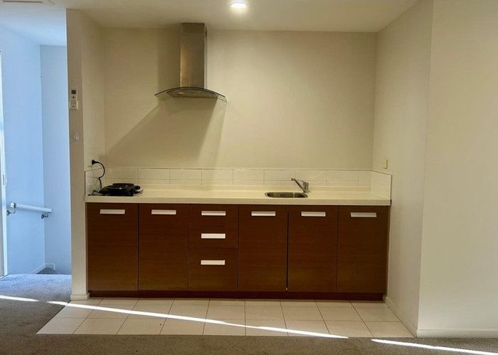  at 18 Windfola Parkway, Takanini, Papakura, Auckland