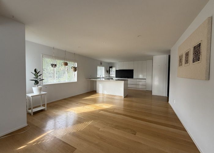 at 54E Birkdale Road, Birkdale, Auckland