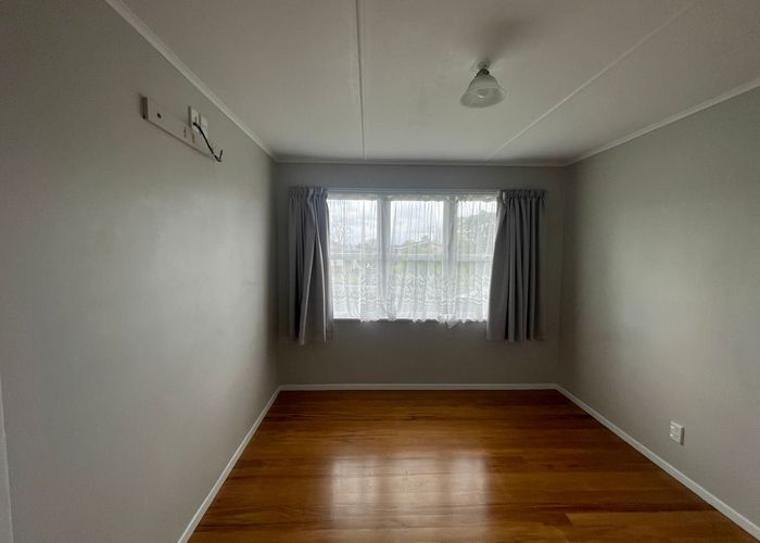  at 111 Gossamer Drive, Pakuranga, Manukau City, Auckland