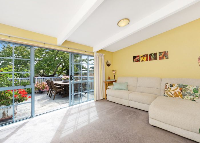  at 17 Dale Road, Raumati South, Paraparaumu