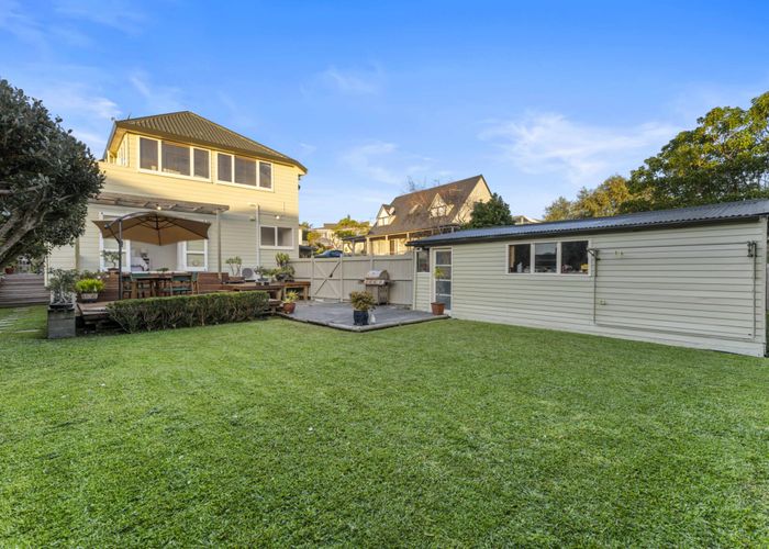  at 6 Camwell Close, Bucklands Beach, Manukau City, Auckland