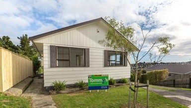  at 25 Staysail Place, Whitby, Porirua