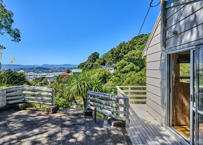  at 1/102 Sutherland Road, Melrose, Wellington, Wellington
