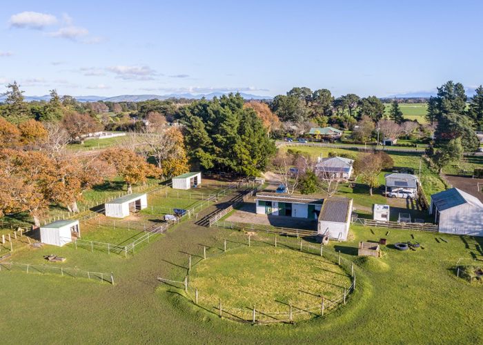  at 64 Chester Road, Clareville, Carterton