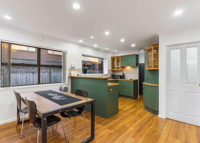  at 2/14 Paton Avenue, Papatoetoe, Auckland