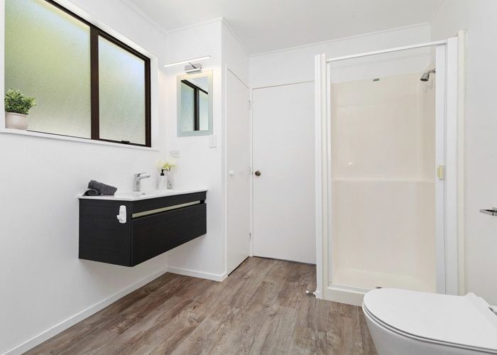  at 66 Miromiro Road, Normandale, Lower Hutt, Wellington