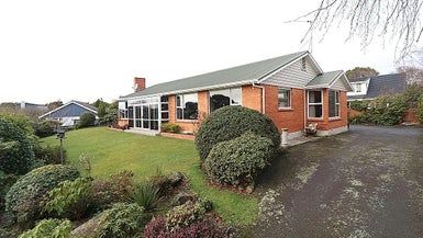  at 33 Holywood Terrace, Gladstone, Invercargill