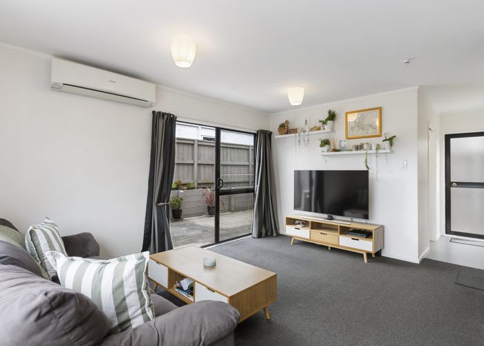  at 18B Frankmoore Avenue, Johnsonville, Wellington, Wellington