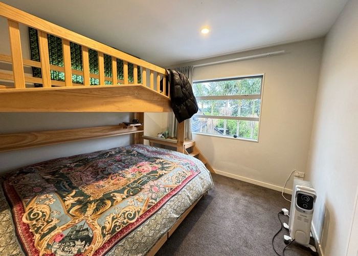  at 87A Seaview Road, Glenfield, Auckland