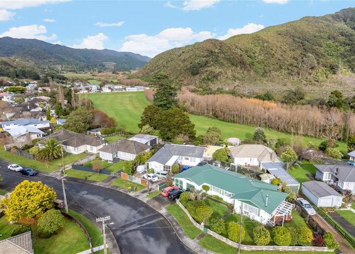  at 70 Wood Street, Wainuiomata, Lower Hutt