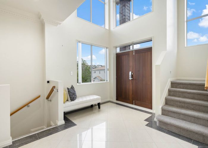  at 61 Medallion Drive, Oteha, Auckland