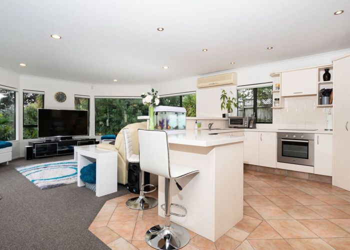  at 35 Vermeer Place, West Harbour, Waitakere City, Auckland
