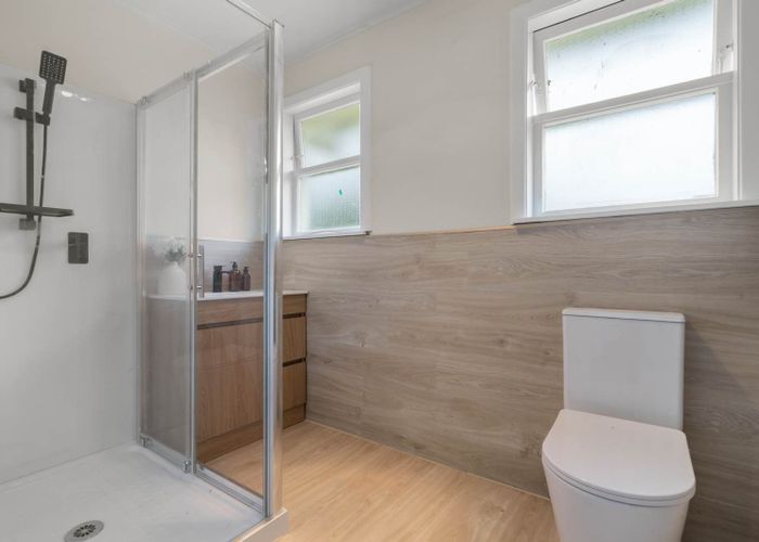  at 6 Tui Crescent, Manurewa, Manukau City, Auckland