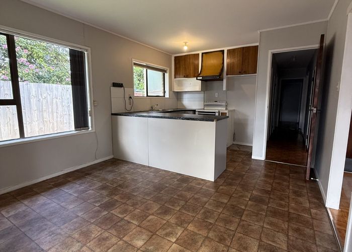  at 14B Ti Nana Crescent, Henderson, Waitakere City, Auckland