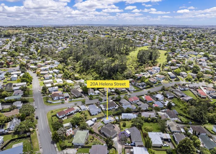  at 2/20 Helena Street, Massey, Waitakere City, Auckland