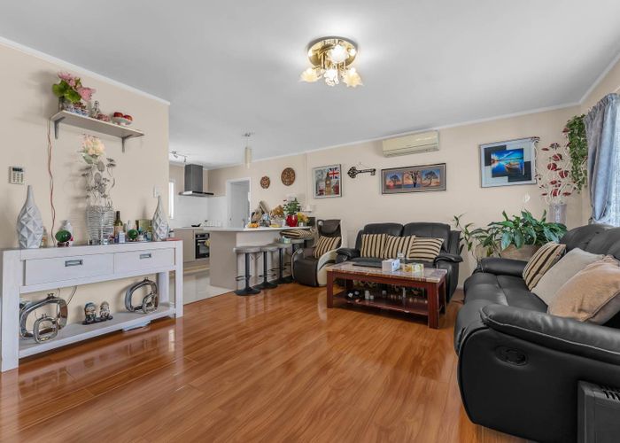  at 2/34 Hoteo Avenue, Papatoetoe, Manukau City, Auckland