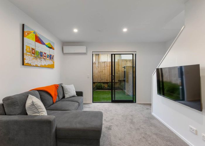  at 5/21 Karamu Street, Te Atatu Peninsula, Auckland