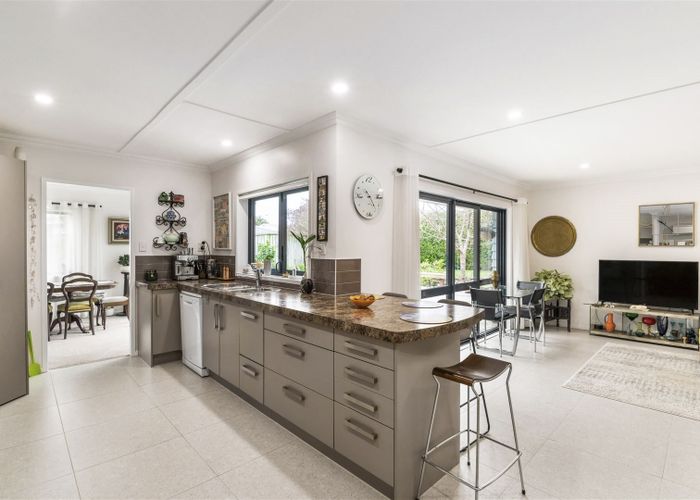 Free property data for 6 Karlos Lane, Levin, Levin homes.co.nz