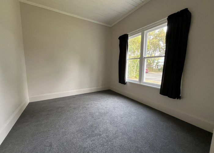  at 8 Rolleston Street, Hokowhitu, Palmerston North, Manawatu / Whanganui