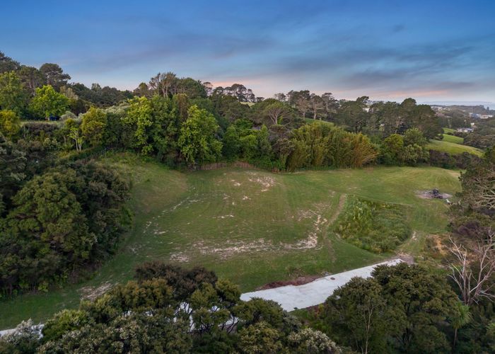  at 3 Kaiao Place, Okura, North Shore City, Auckland