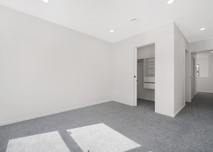  at 1/60 Point England Road, Point England, Auckland City, Auckland