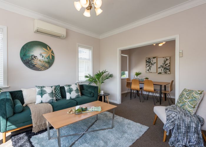  at 349 Main Road, Tawa, Wellington