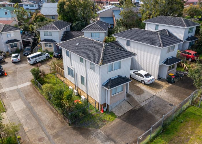  at 11 Manatu Lane, Kelston, Waitakere City, Auckland