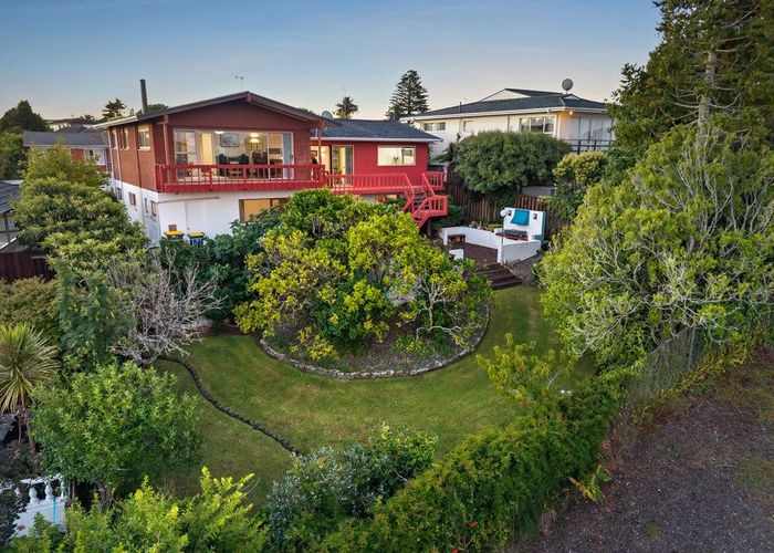  at 6 Chelsea View Drive, Chatswood, North Shore City, Auckland