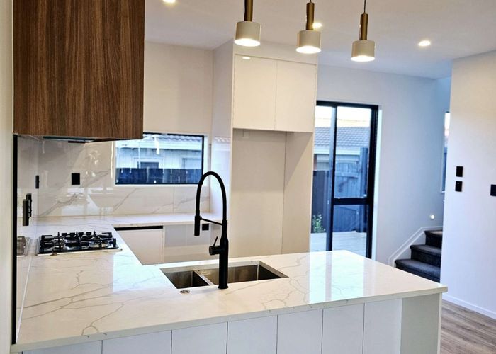  at 5/86 East Tamaki Road, Papatoetoe, Manukau City, Auckland