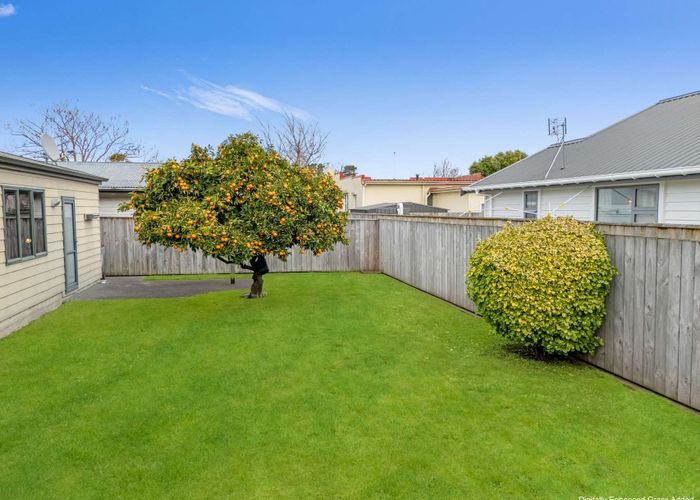 at 800 Princes Street, Parkvale, Hastings, Hawke's Bay
